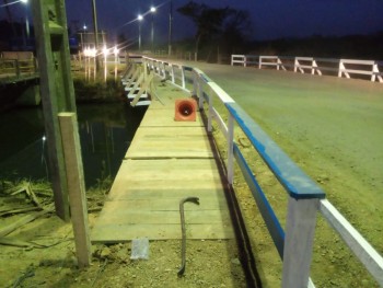 Ponte provisória na rua Sílvio Búrigo recebe últimos acabamentos